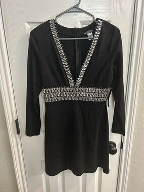 VENUS PLUNGING EMBELLISHED DRESS RHINESTONES LONG SLEEVE BLACK Size 4 NWT